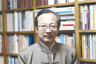 阿斯：西超杯决赛中场休息时，哈维在更衣室几乎没有任何反应